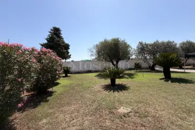 Casa Indipendente in vendita, Via delle Azalee, Aprilia