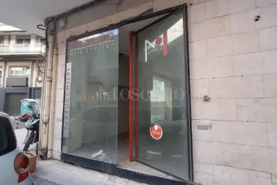 Negozio in vendita, Via Messina, Catania