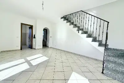 Villa Plurifamiliare in vendita, Via Glasgow, Ladispoli