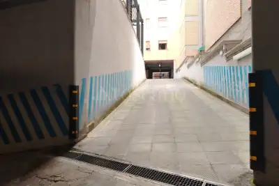Box in affitto, Via dei Prati dei Papa, Roma