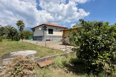 Villa in vendita, Via Barbagallo, Acireale