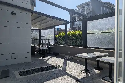 Negozio in vendita, Viale Gianluigi Bonelli, Roma