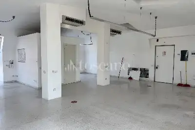 Ufficio in affitto, Via Massimo D'Azeglio, Lodi