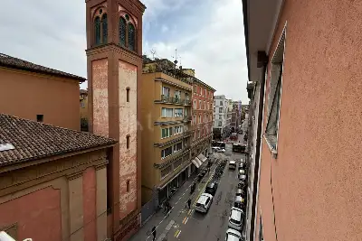 Casa in vendita, Via Galliera, Bologna