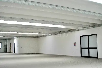 Negozio in affitto, Via Francesco Tedesco, Avellino