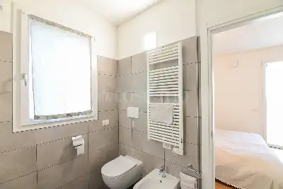 Casa in vendita, Viale Giulio Cesare, Como