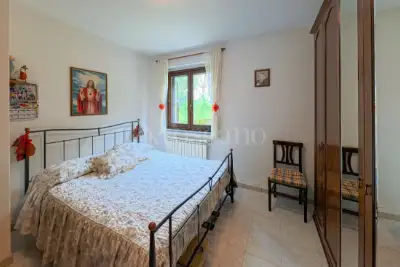 Casa in vendita, Via Monderizza, Marchirolo