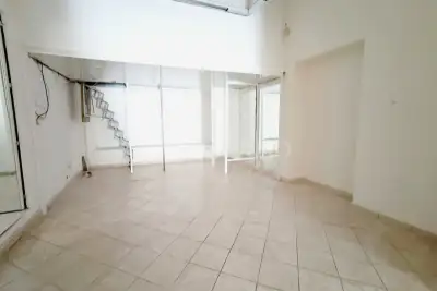 Negozio in affitto, Viale Commenda, Brindisi