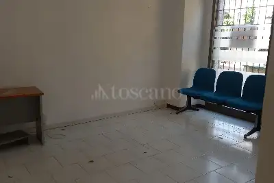 Negozio in vendita, Via Vaglio, Marchirolo