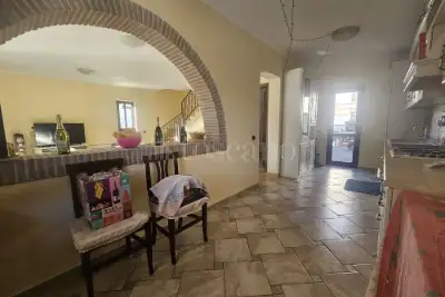 Villino a Schiera in vendita, Via Jenne, Anzio