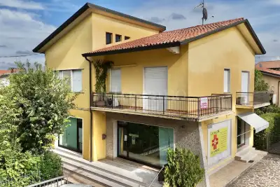 Casa Indipendente in vendita, Via Vespucci, Peschiera del Garda