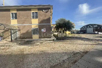 Capannone in vendita, Via Messico, Pomezia