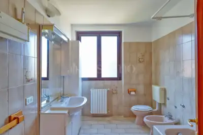 Casa in vendita, Via San Camillo, Marchirolo