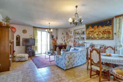 Casa in vendita, Via Statale, Marchirolo