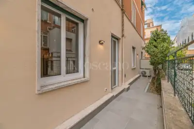 Casa in vendita, Via Lucilio, Roma