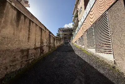 Box in vendita, Via Dante de Blasi, Roma