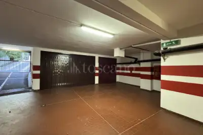 Box in affitto, Viale Luigi Majno 8, Milano