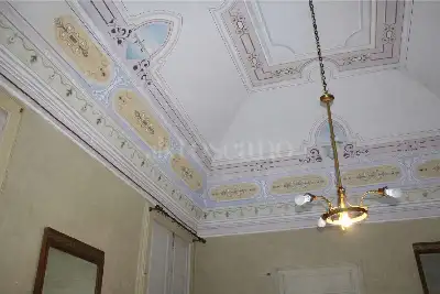 Palazzo in vendita, Via De Fina, 15 Montemurro (PZ), Montemurro