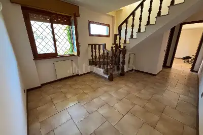 Villa in vendita, Via Casal Saraceno, Roma