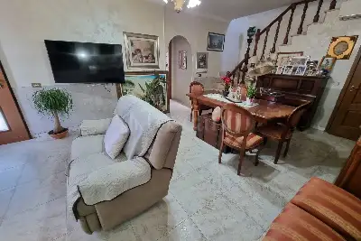 Villa Bifamiliare in vendita, Via Pedavena, Roma