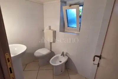 Negozio in vendita, Via IV Novembre, Loreto Aprutino
