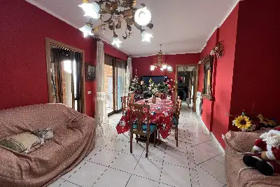 Casa in vendita, Via Giacomo Peroni, Roma