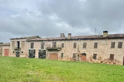 Villa Plurifamiliare in vendita, Via Ca' Nove 14-15, Ferrara