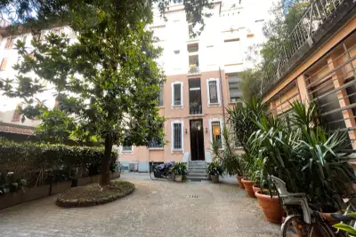 Casa in vendita, Via Carlo Farini, Milano