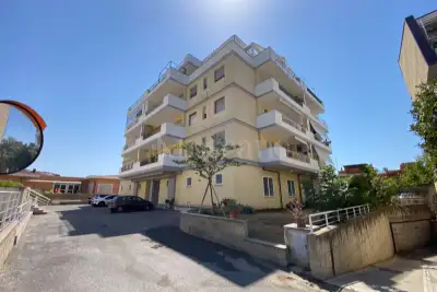 Casa in vendita, Via Salorno, Roma