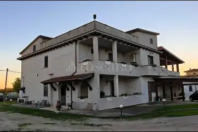 Villa in vendita, Via Le Ferriere, Latina