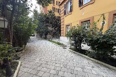 Casa in vendita, Piazza Ippolito Nievo, Roma