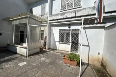 Villa in vendita, Via Besenello, Roma