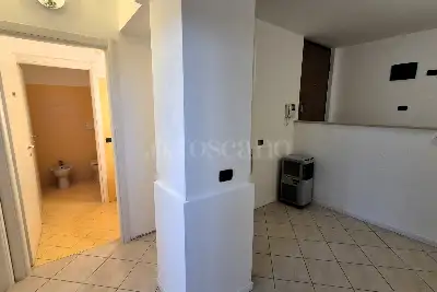 Ufficio in affitto, Via Sant'Adeodato, Cantù