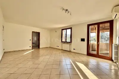 Casa in vendita, Via San Chiara, Peschiera del Garda