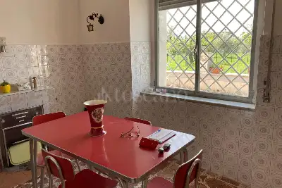 Casa Indipendente in vendita, Via Rocco Pellettieri, 21 località San Giovanni, Viggiano (PZ), Viggiano