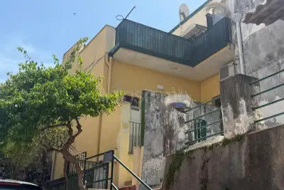 Casa Indipendente in vendita, Via dell'Oro, Catania