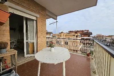 Casa in vendita, Via Belgrado, Pomezia