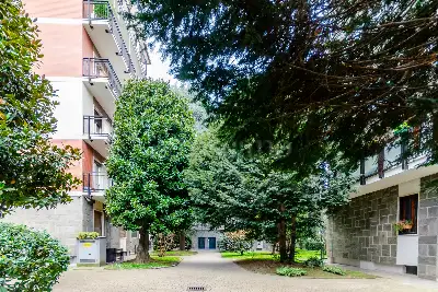 Casa in vendita, Via Lario, Milano
