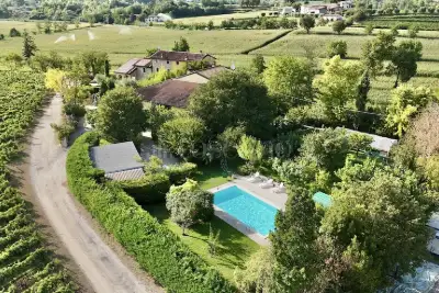 Villa in vendita, Strada San Pietro, Monzambano