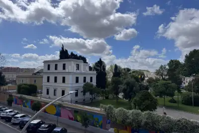 Casa in vendita, Via del Commercio, Roma