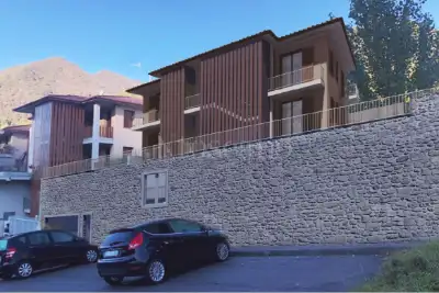 Casa in vendita, Via Rasile, Caino