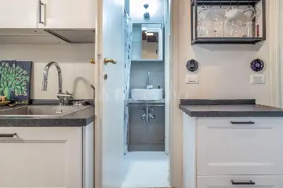 Casa in vendita, Via Monte Cervino, Milano