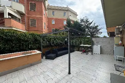 Casa in vendita, Piazza dei Canotti, Roma