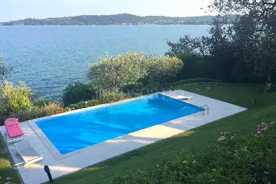 Villa in vendita, Via Alessandro Volta, Padenghe sul Garda