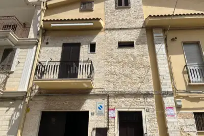 Casa in vendita, Via Tolentino, Cerignola