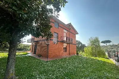 Villa in vendita, Via Pompeo, Genzano di Roma