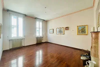 Palazzo in vendita, Via Luigi Apollonio, Brescia