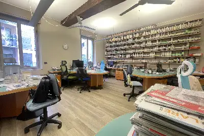 Casa in vendita, Via Alessandro Volta, Milano