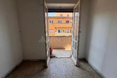 Casa in vendita, Via Piero Colonna, Roma