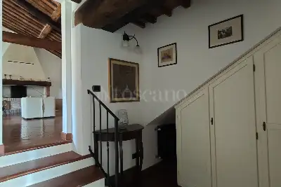 Casale in vendita, Strada di  Barigiano, Sovicille